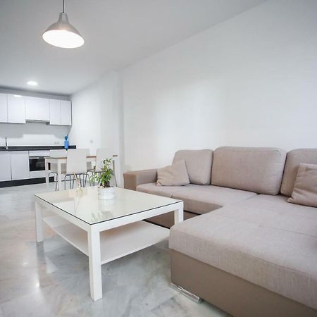 トレモリノスApartamento En La Carihuela Con Piscina Y Parking, Al Lado De La Playaアパートメント エクステリア 写真